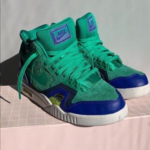 🍂 Nike Women’s Sneakers 🍂